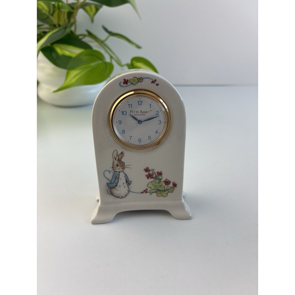 Dome Clock Wedgewood BEATRIX POTTER Peter Rabbit Bone China England Vtg 90s